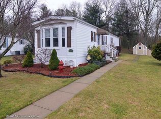 121 Holiday Ct, South Kingstown, RI 02879