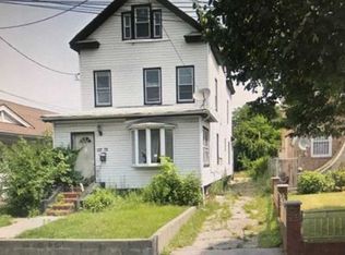 13775 Bedell St, Springfield Gardens, NY 11413