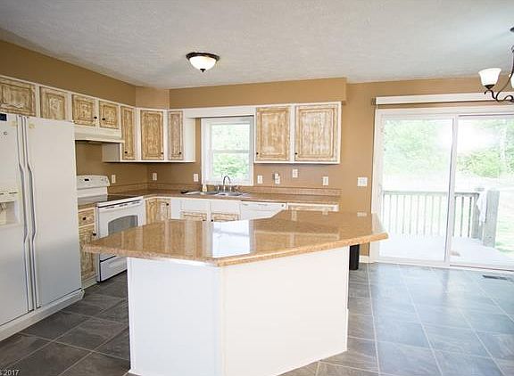 5th image of 52 Misty Woods Ln