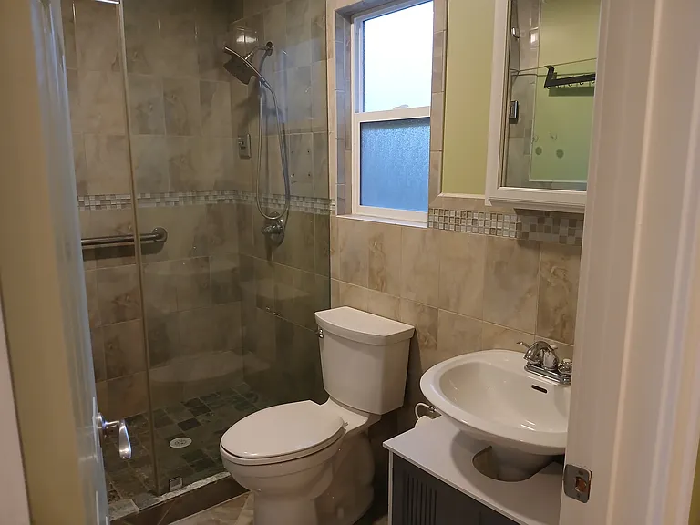 421 Columbus St — Photo 26