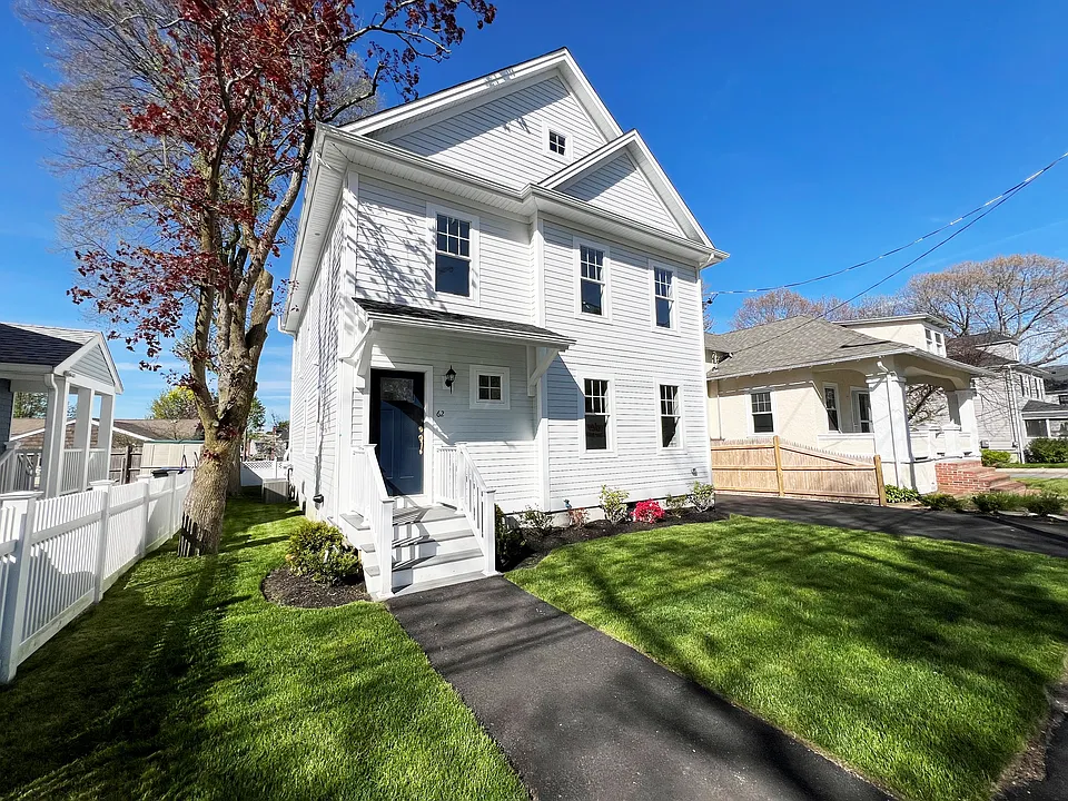 62 W Milton St #62
