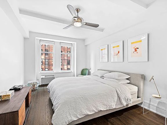 5th image of 410 W 24th St APT 6J