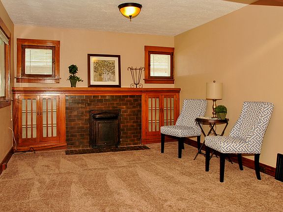 4th image of 61 W. Hartwell Ave.