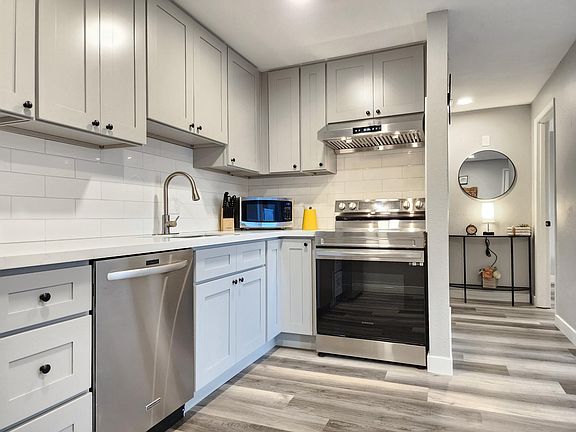 3rd image of 1737 S 305th Pl Unit E