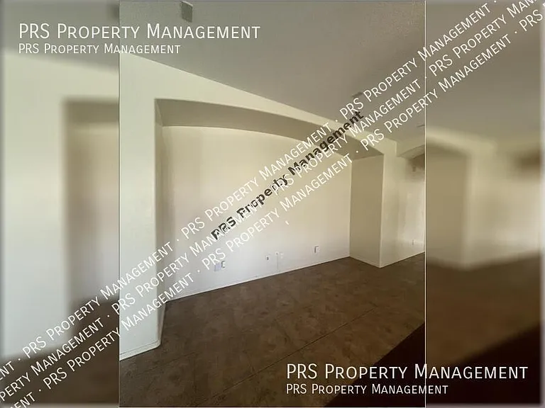 576 E Julian Dr — Photo 19