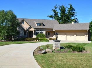 4311 Bridle Trl, Akron, OH 44333