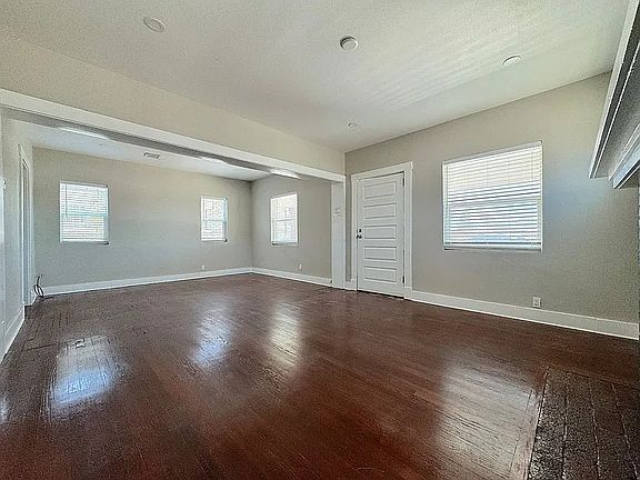 5th image of 1105 W Main Dr #744