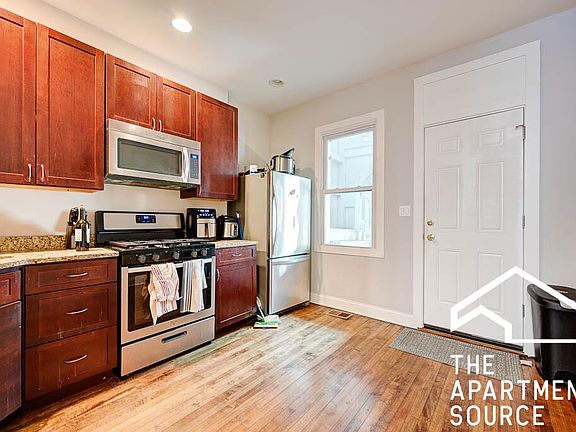 4th image of 2509 W Diversey Ave