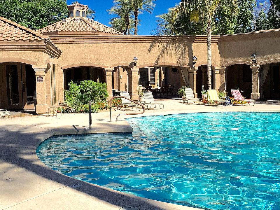 Main heated pool clubhouse 