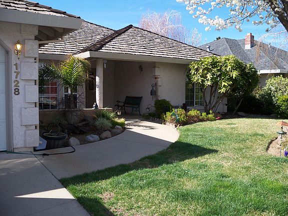 2nd image of 1728 Patty Dr