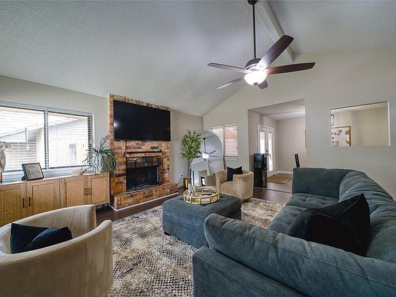 5th image of 5402 Sherrylee Ln