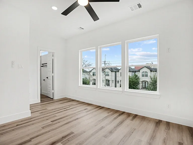 115 Milby St — Photo 18