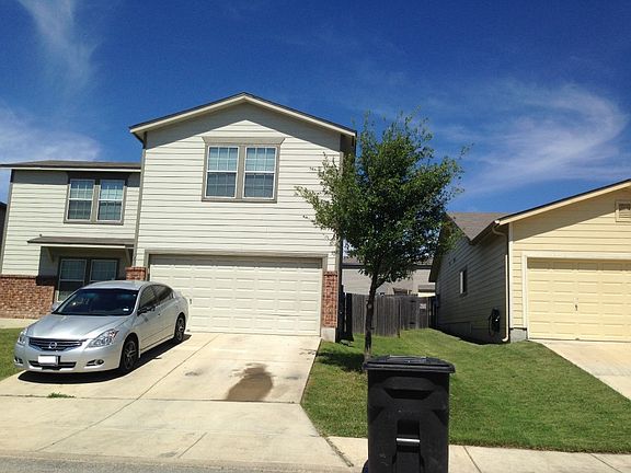 2nd image of 415 Orchard Willow