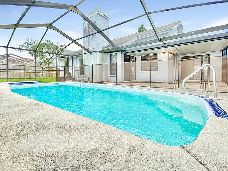 8905 Bayaud Dr — Photo 15