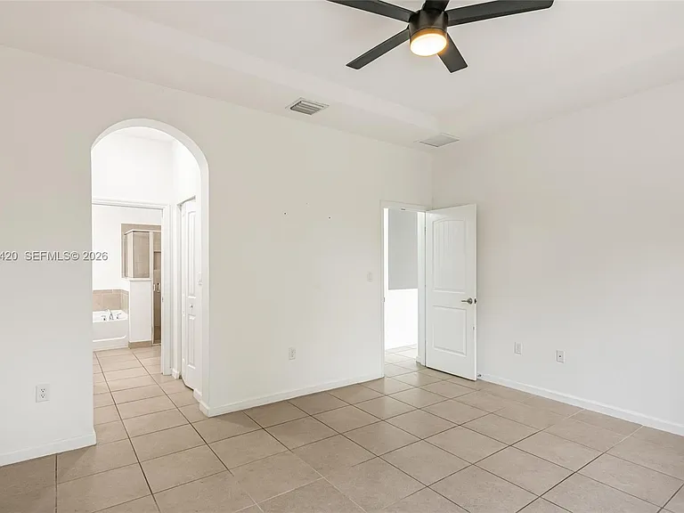 11863 SW 253rd St — Photo 10
