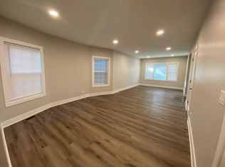 516 N Marion St #1, Oak Park, IL 60302