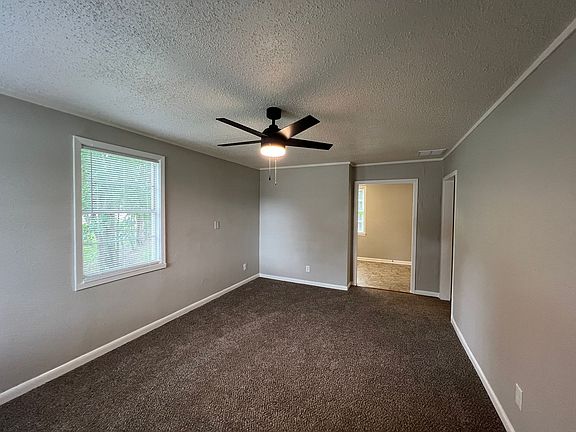 3rd image of 3025 Kingston St