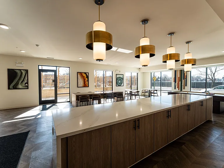Galewood Residences — Photo 30