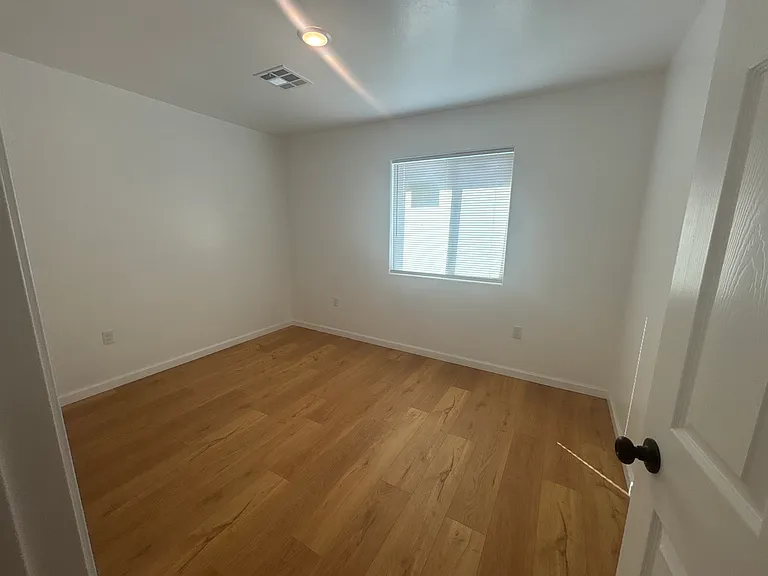 1415 Virginia St — Photo 10