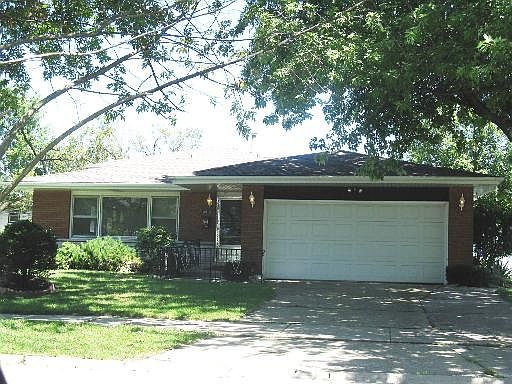 1st image of 16805 S Wausau Ct
