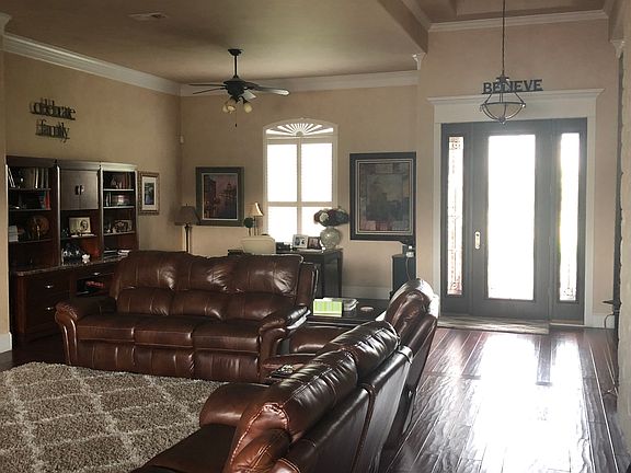 2nd image of 1710 Hudson Oaks Dr