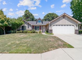 2912 E Christopher Dr, Fresno, CA