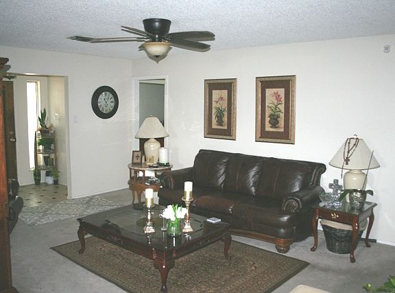 5th image of 1421 Millspaugh St