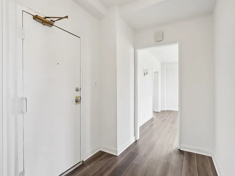 Linda Vista Apartments — Photo 22