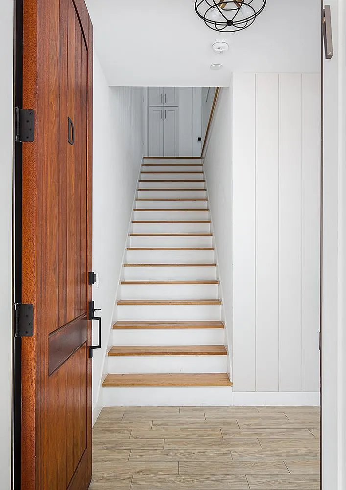 5324 Agnes Ave — Photo 3