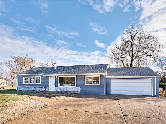 2nd image of 4216 Saint Leonard Ln