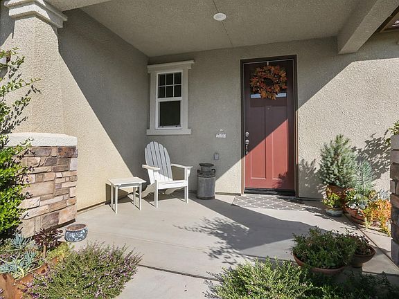 2nd image of 2154 N Lindsay Ct