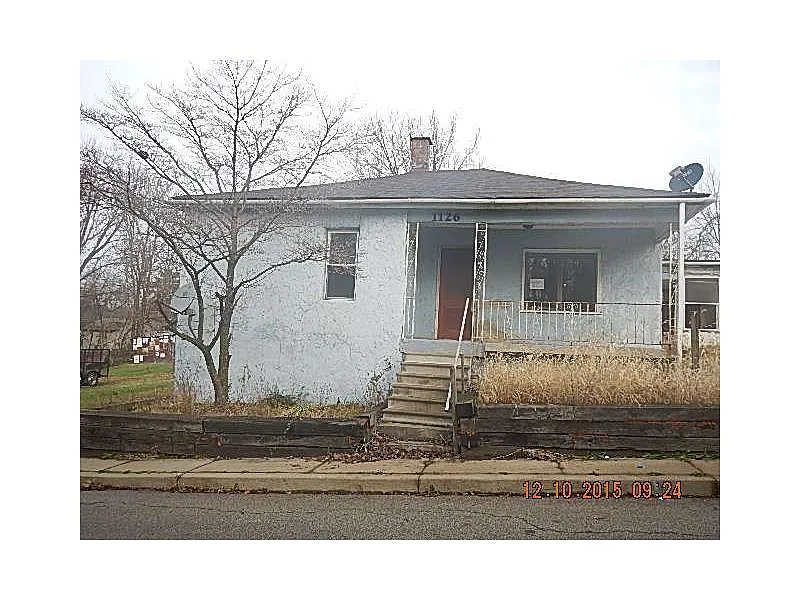 1126 Walnut St photo 1