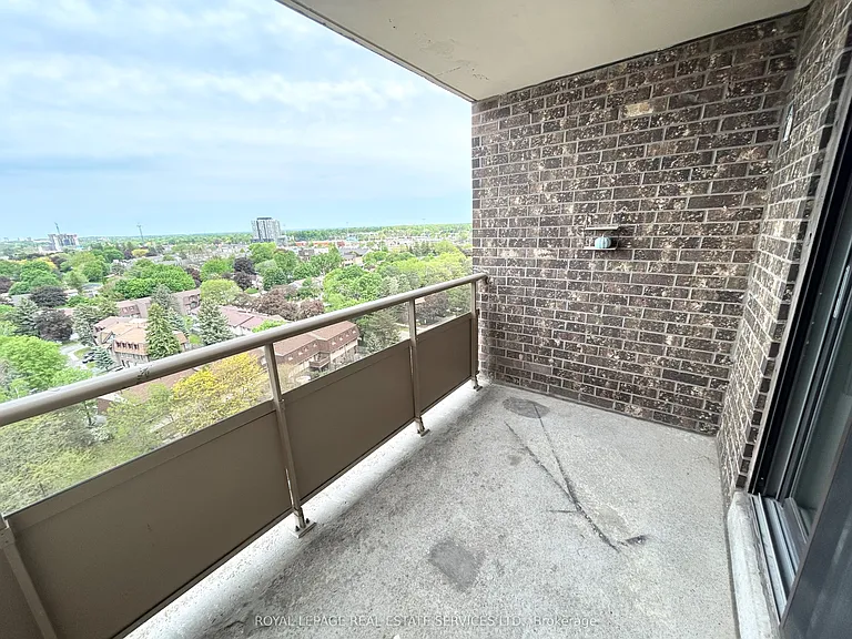1 Cedarwoods Cres #1711 — Photo 17