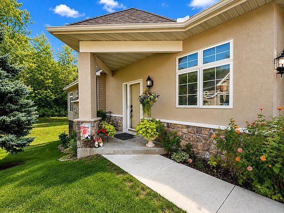 4th image of 13904 Shoreside Ct