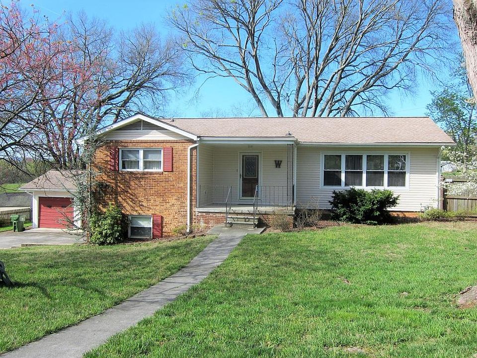 1st image of 907 S Dogwood Dr