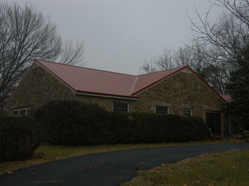 2nd image of 8449 W Main St