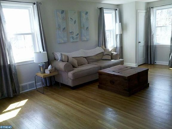 2nd image of 346 Kirks Ln