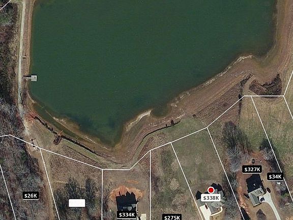 3rd image of 325 Fisherman Ln