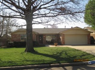 220 Barbara Dr, Edmond, OK 73013