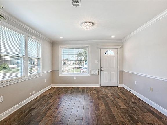 5th image of 6401-03 Painters St