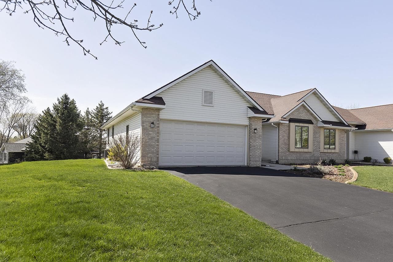 1602 Stacy LANE, Fort Atkinson, WI 53538 Zillow