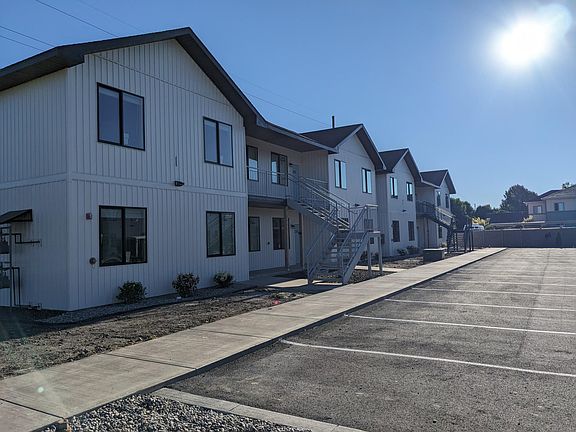 2nd image of 676 Carlow Dr #3101