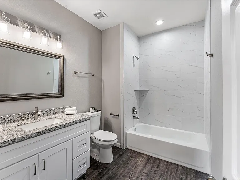 5214 Jezebel St #B — Photo 21