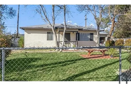 40468 Acacia Ave Photo 1