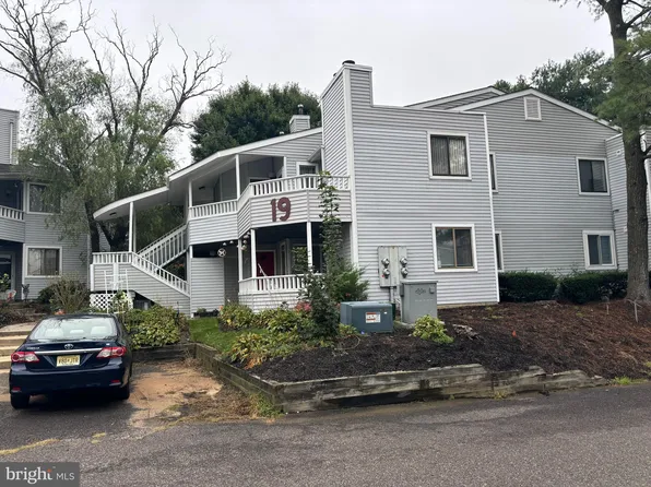 1905 Waldon Ct, Sicklerville, NJ 08081