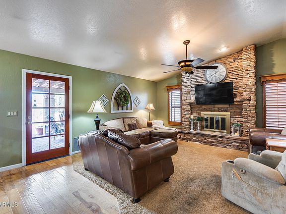 2nd image of 3302 W RENEE Drive