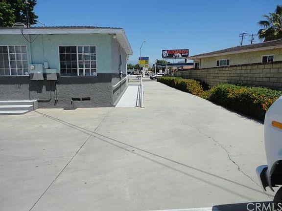 4th image of 15602 Francisquito Ave