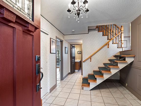 3rd image of 190 Vicars Rd