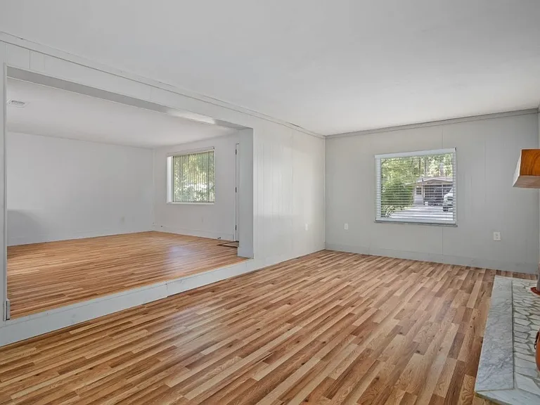 5269 S James Ter — Photo 7