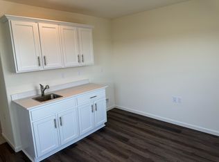494 San Carlos Ave, Madera, CA